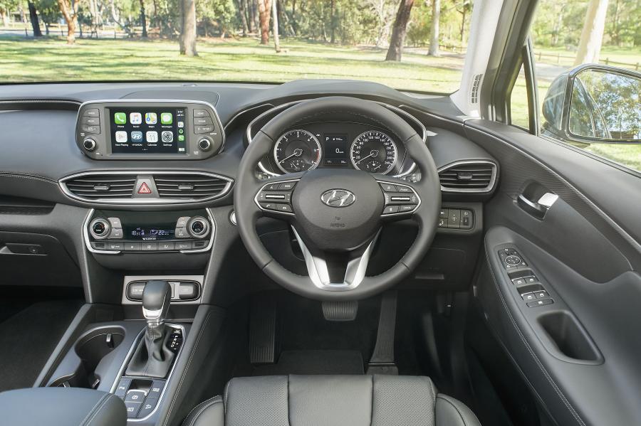 Торпедо Hyundai Santa Fe Active X (TM) 2020 года  (AU) (фото 13 из 26)